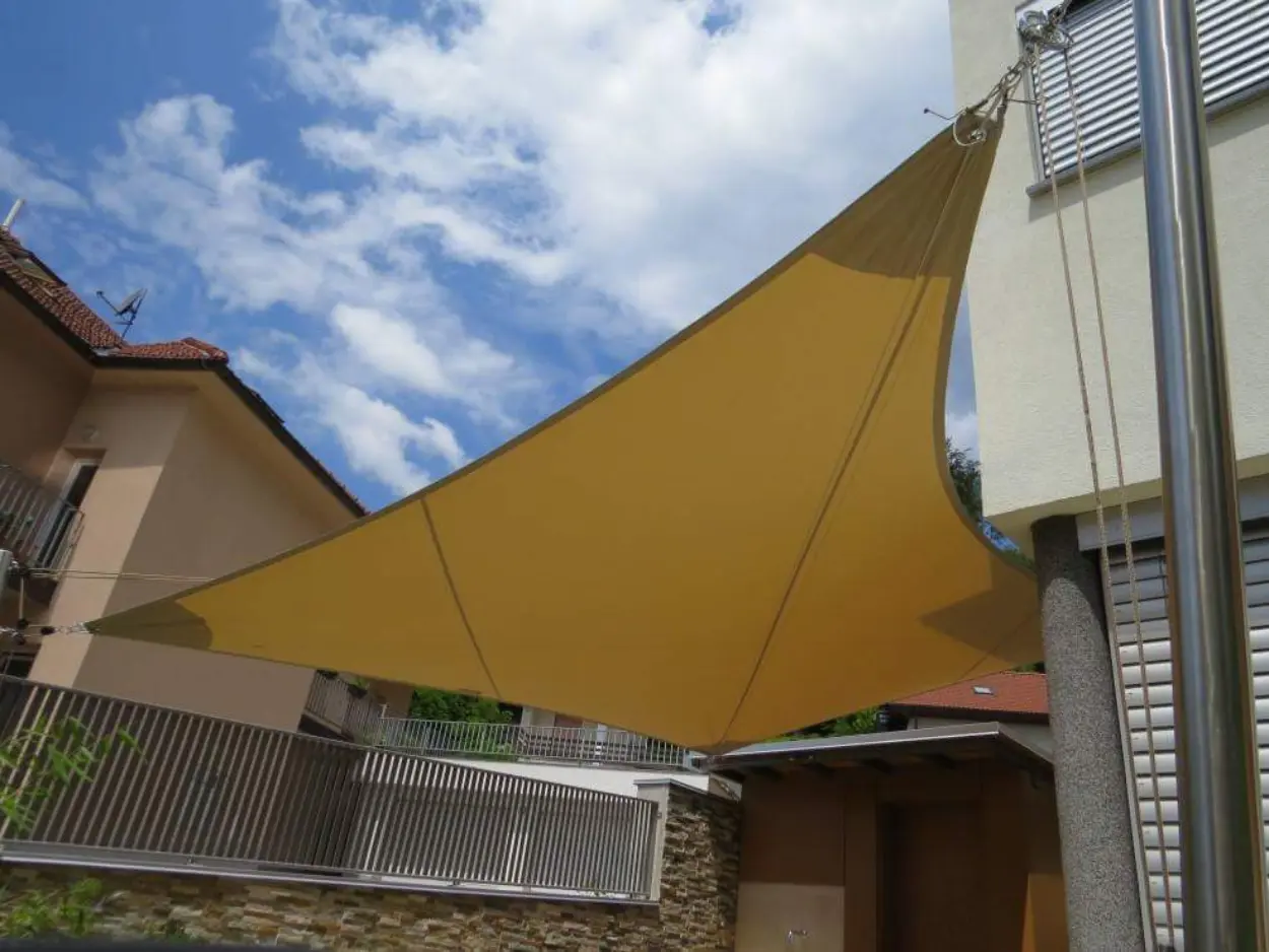 Tenda kot tradicionalna rešitev za teraso